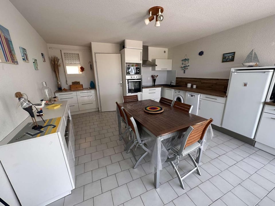 Appartement 3 pièces, terrasse privée, 6 personnes à Port Camargue - FR-1-731-120 Apartment in Le Grau-du-Roi