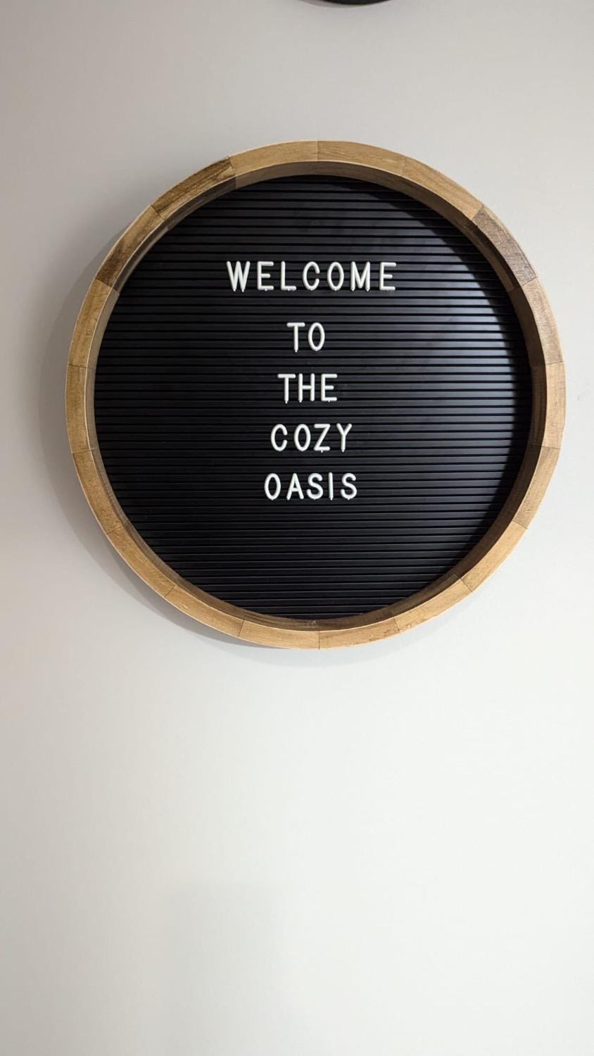 1BR Private Suite Near UofM The Cozy Oasis Vacation rental in Winnipeg