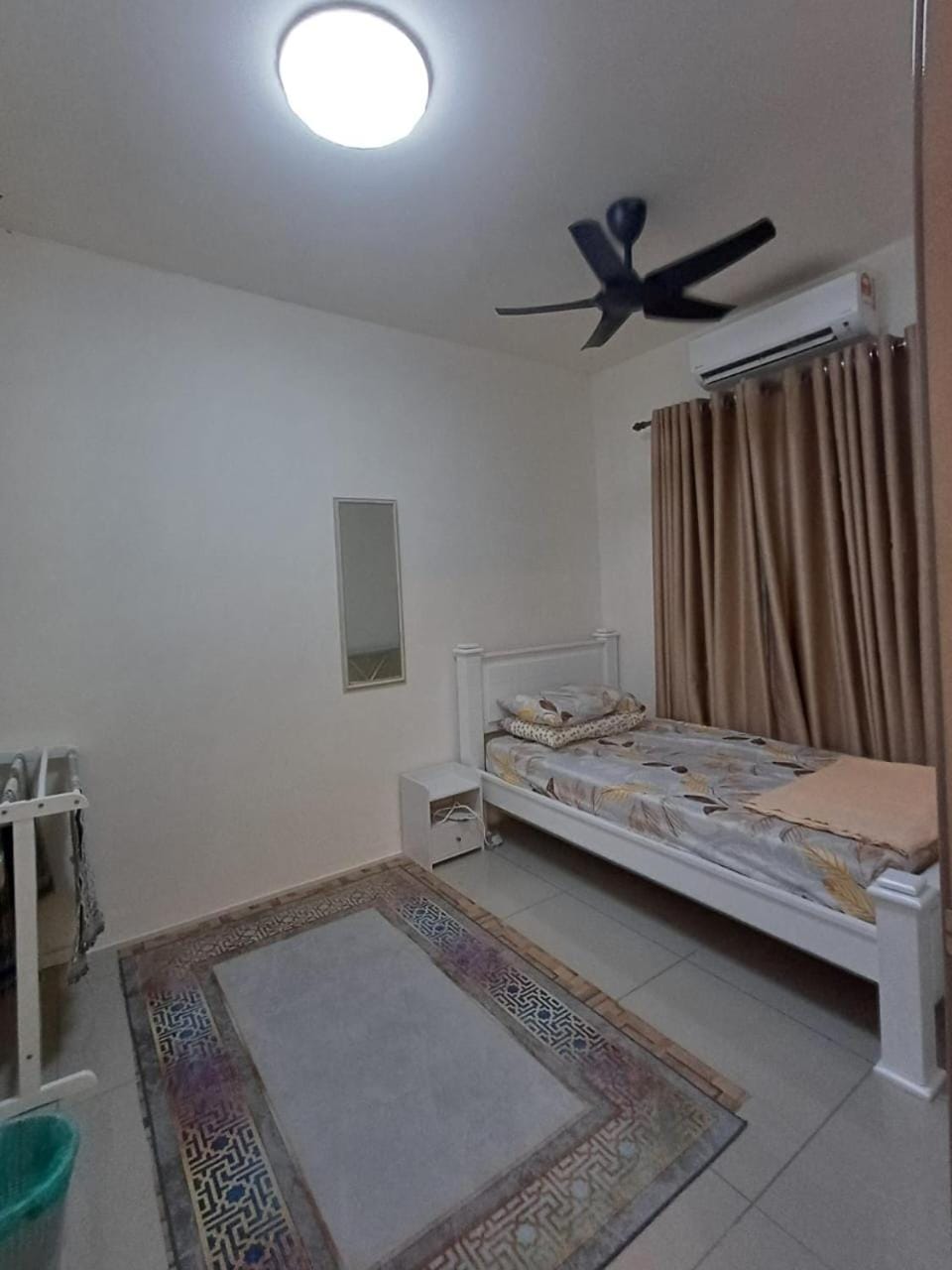 Bed, Photo of the whole room, Bedroom, air conditioner