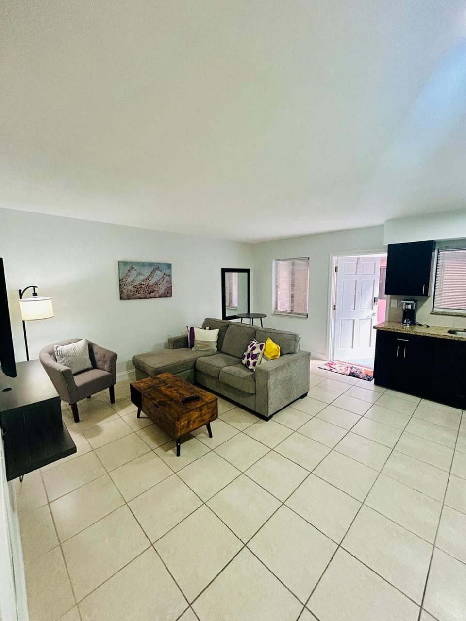 TV and multimedia, Seating area