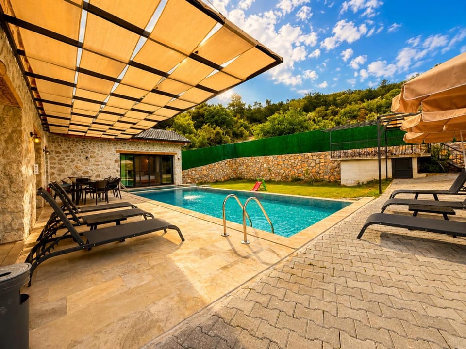 Pool view, Swimming pool