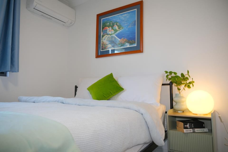 A2-Family friendly 2B1BHouse nr airport backyard&carparking House in Perth