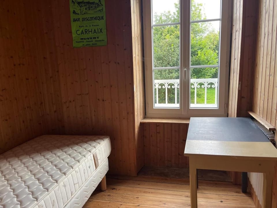 Grande Maison de Campagne proche de Carhaix House in Finistere