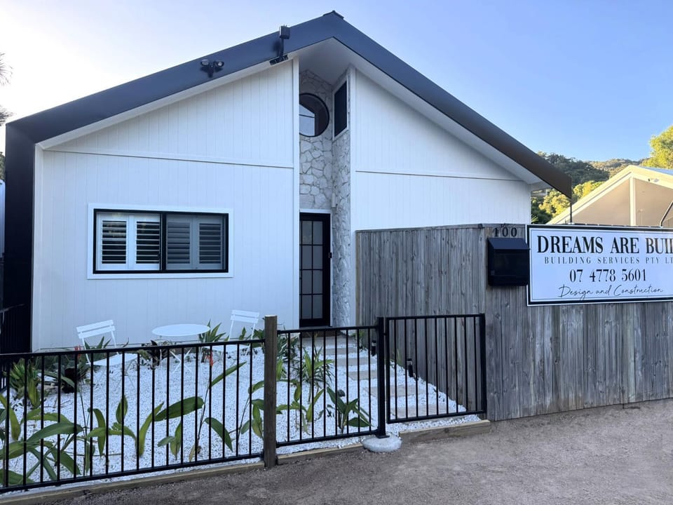 Property building, Street view