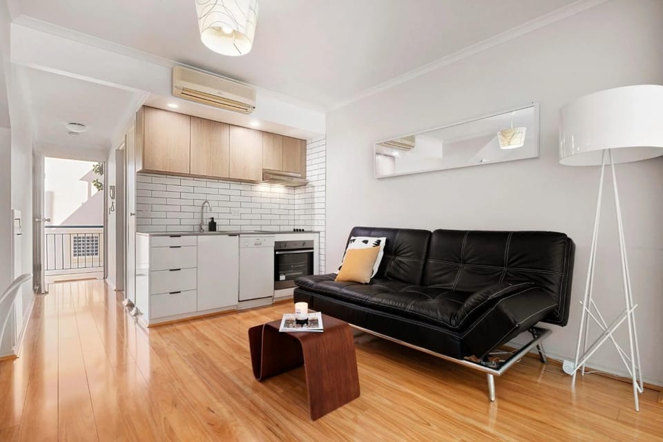 Kitchen or kitchenette, Living room, Seating area, Dining area, oven, stove, air conditioner