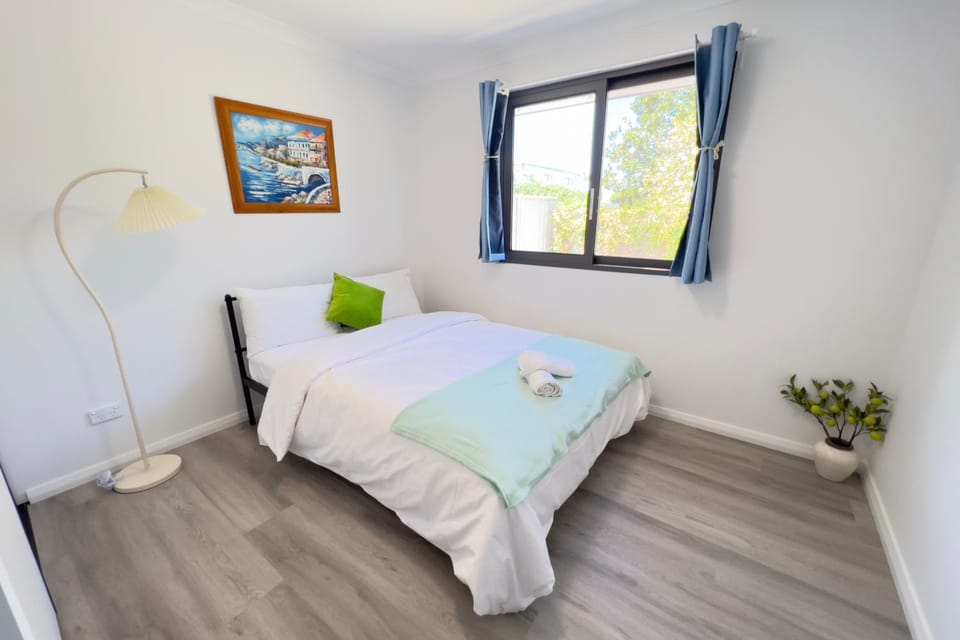 A3 AirportRetreat - Full Kitchen, Biz & Leisure House in Perth