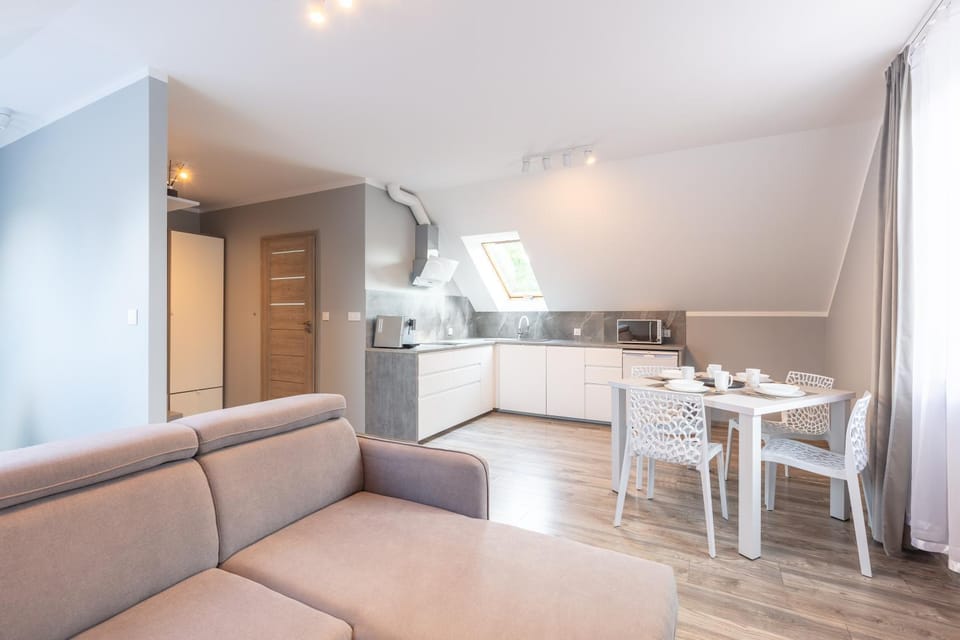 View (from property/room), Kitchen or kitchenette, Living room, Decorative detail, Seating area, Dining area, pet friendly