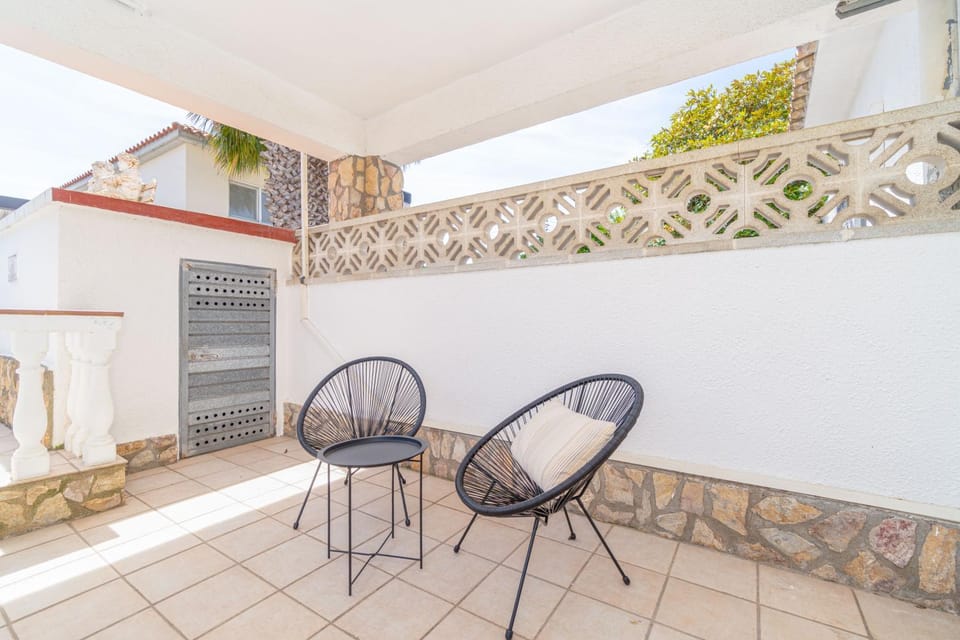 Beautiful villa with swimming pool House in Alt Empordà