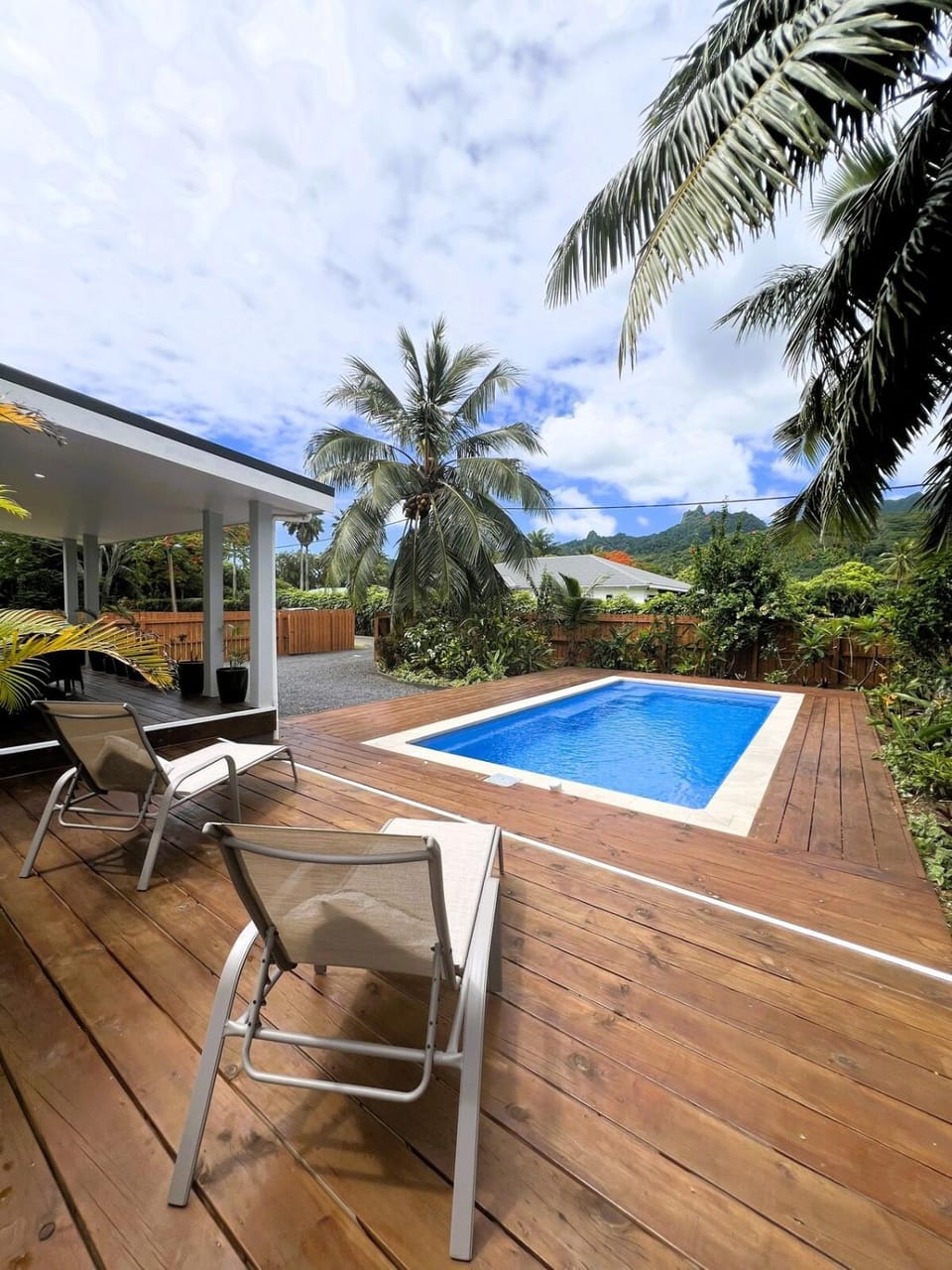Patio, Pool view, Swimming pool, sunbed