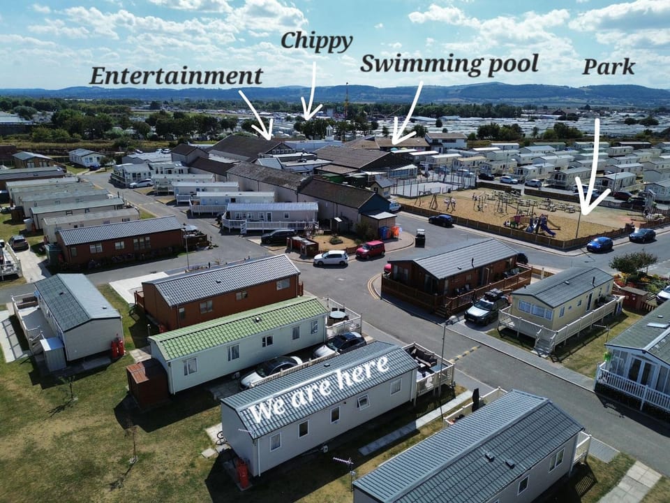 R&A Static Caravan Holidays, Towyn, North Wales Campground/ 
RV Resort in Wales