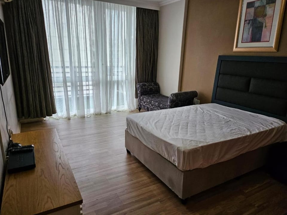 Lighthouse Apt 2 bed Balcony Apartment in Umhlanga