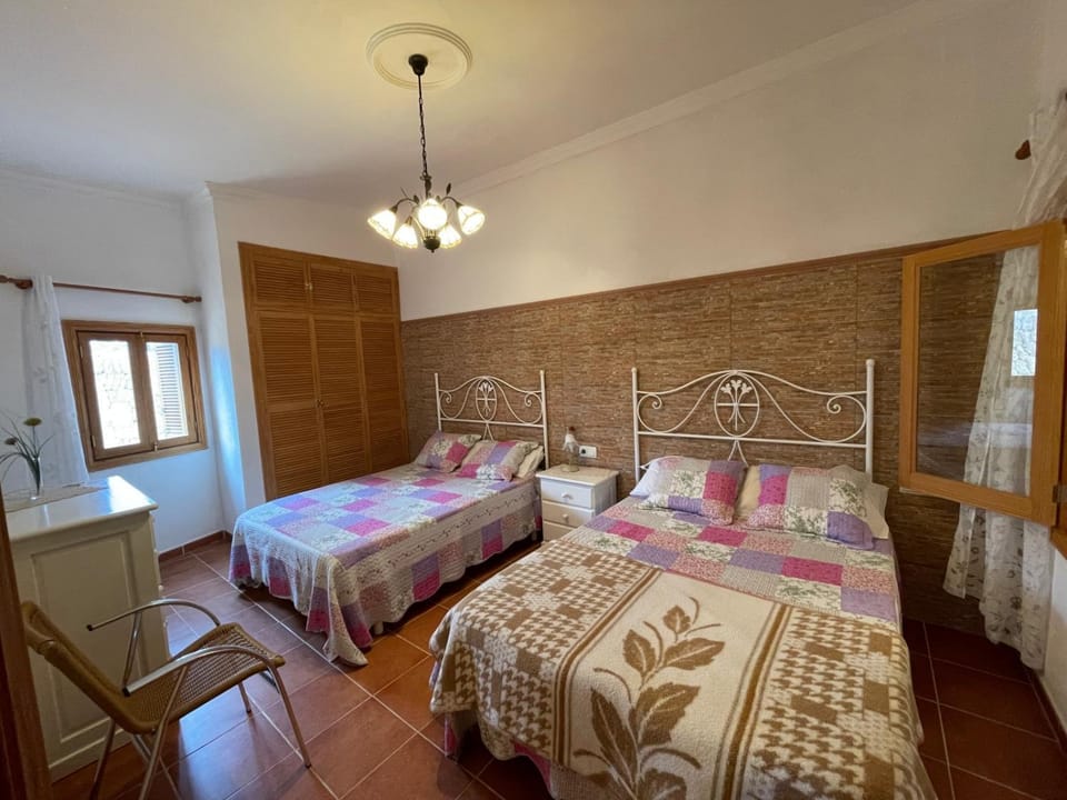 Bed, Bedroom, wardrobe