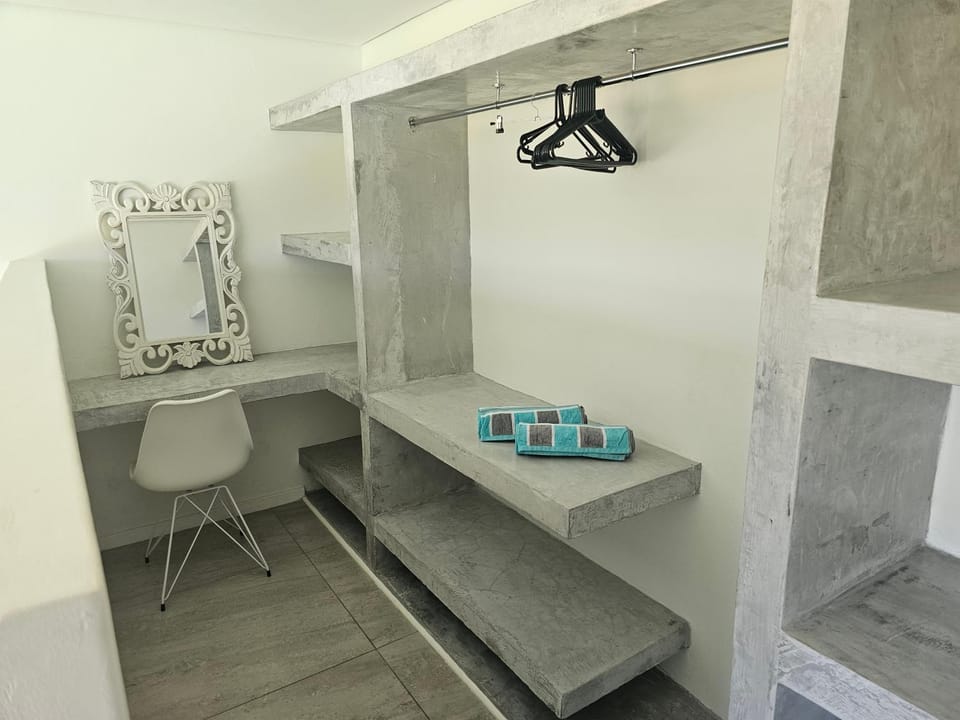 towels, wardrobe