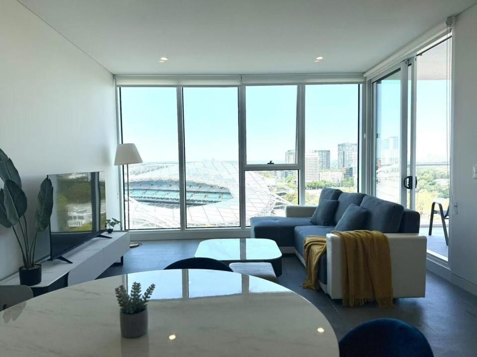 Olympic Park Gem 2 bedroom condo -Pool Gym Parking 17 Apartment in Lidcombe