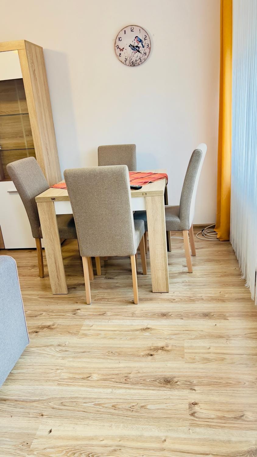 Orange Apartment Apartment in Greater Poland Voivodeship