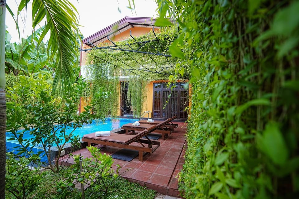 Day, Garden, Garden view, Pool view, Swimming pool, sunbed