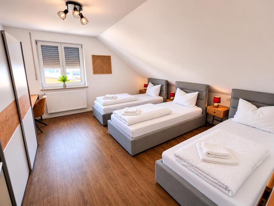 Komfort-Apartment - 93m2 - Zentral - Nähe Stadtpark Apartment in Bavaria