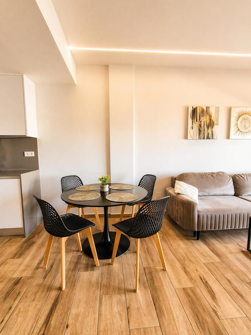 Claudia Luxury Apartment near the beach with a pool, gym, and secure gated parking Apartment in Costa Blanca