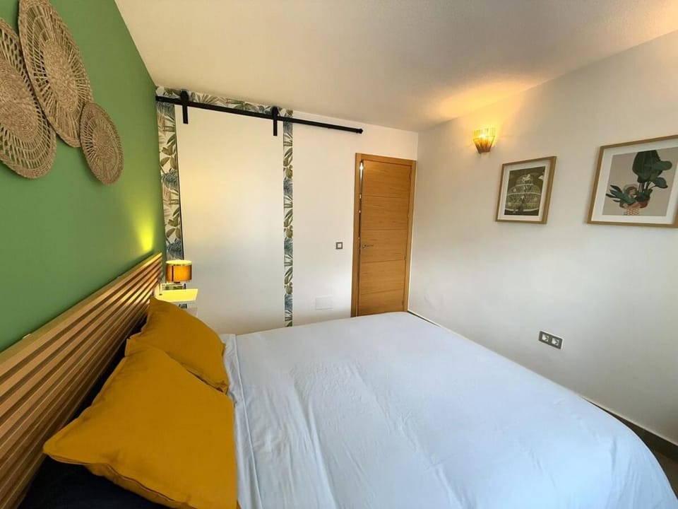 Modern & sunny beach apartment Apartment in Fuengirola