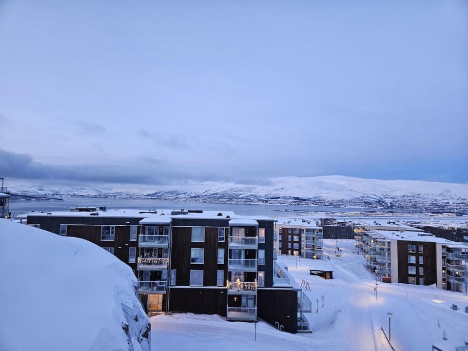 Sjarmerende leilighet sentralt på Tromsøya Apartment in Tromso