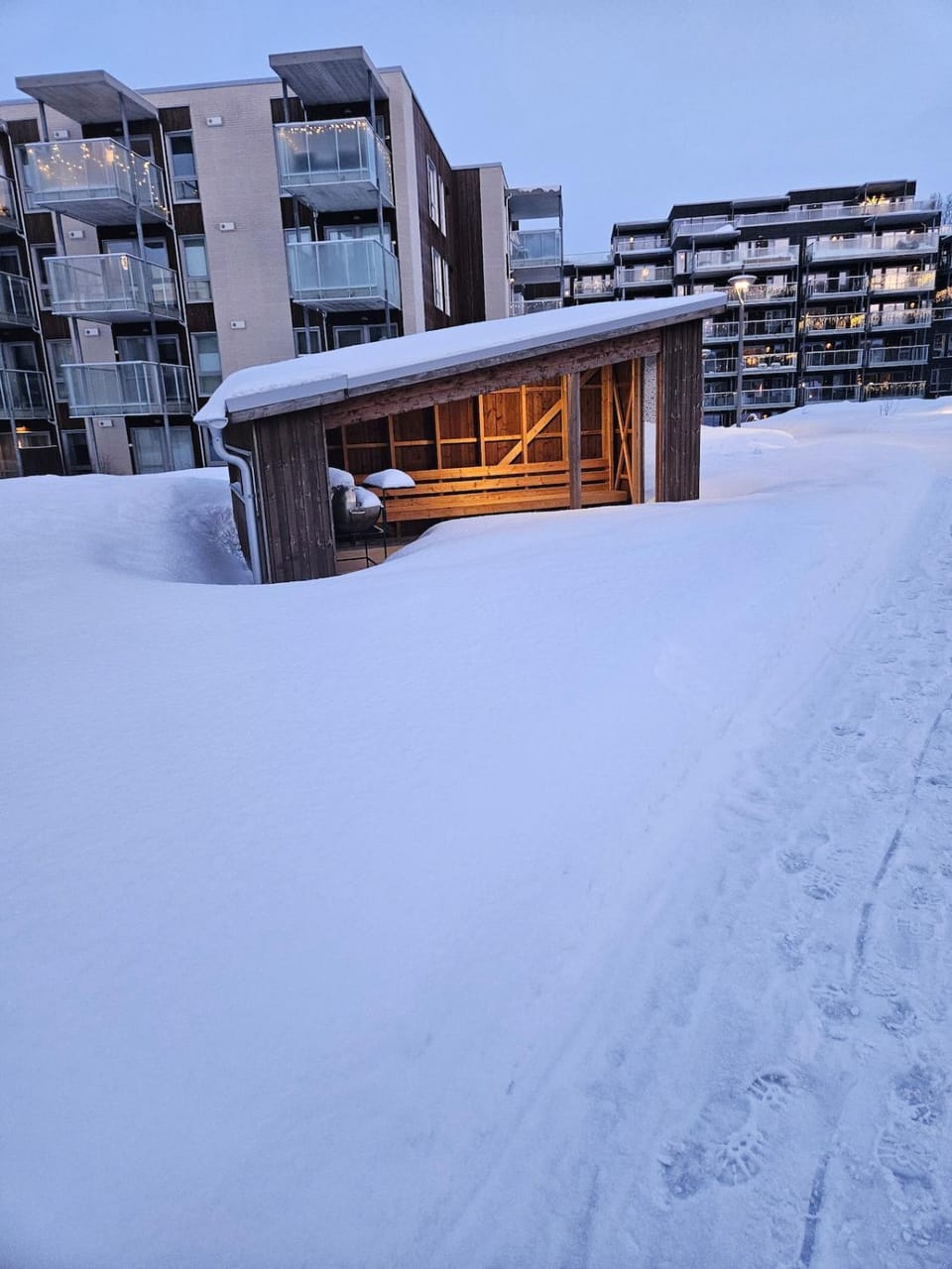 Sjarmerende leilighet sentralt på Tromsøya Apartment in Tromso