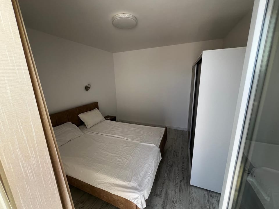 Bed, Bedroom, wardrobe
