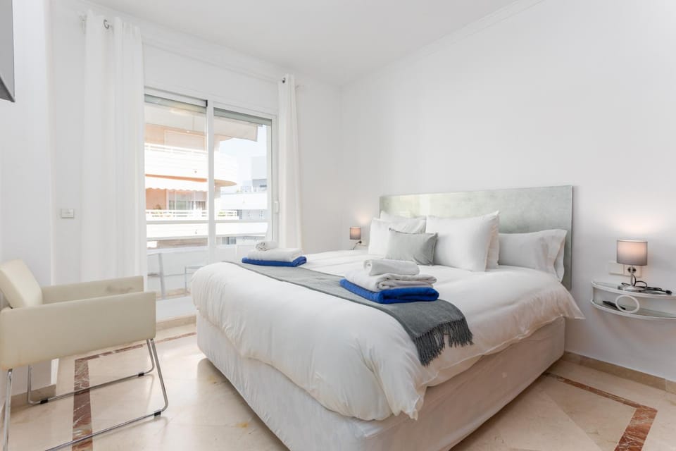 7A MTR - Marbella Temporary Rent Apto 2 Dormitorios Sea View Apartment in Marbella