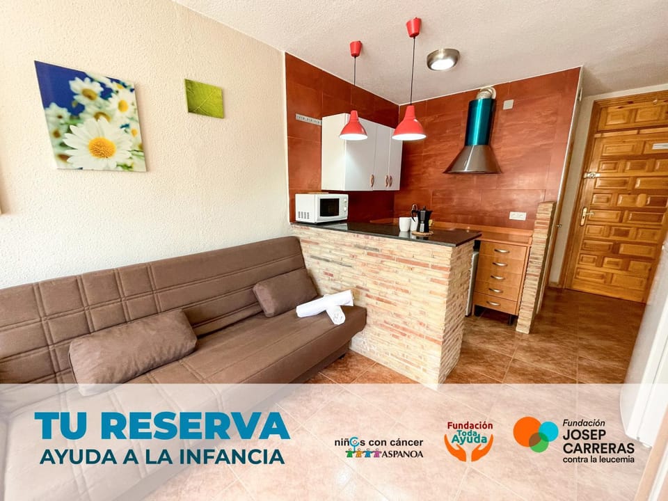Kitchen or kitchenette, Living room, minibar