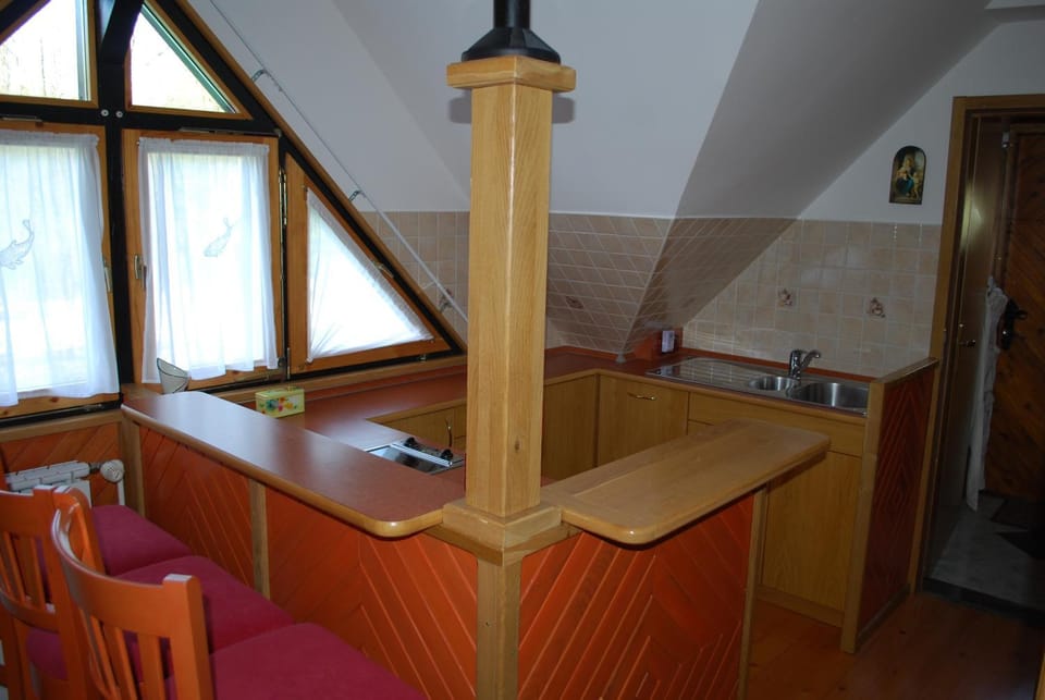 Kitchen or kitchenette, Decorative detail