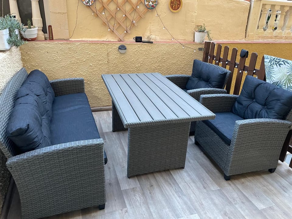 Seating area