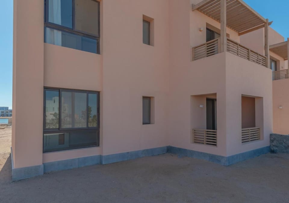 Ancient Hill 3BR Gouna Sea View & Priv Roof Pool Apartment in Hurghada
