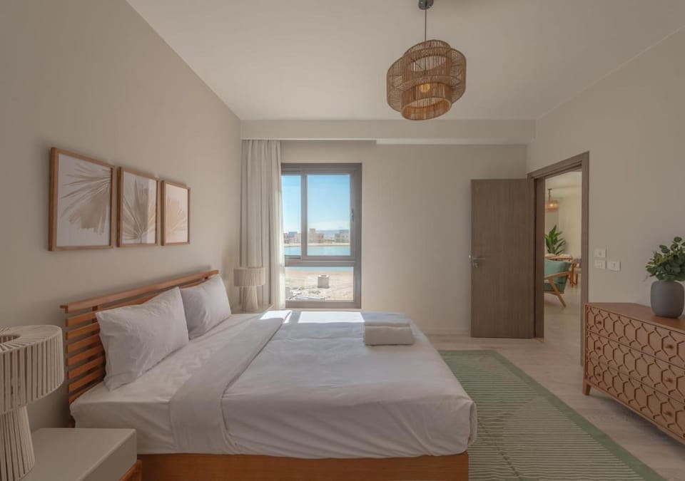 Ancient Hill 3BR Gouna Sea View & Priv Roof Pool Apartment in Hurghada