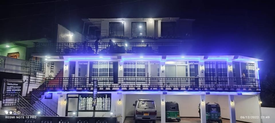 White House Bed and Breakfast in Central Province