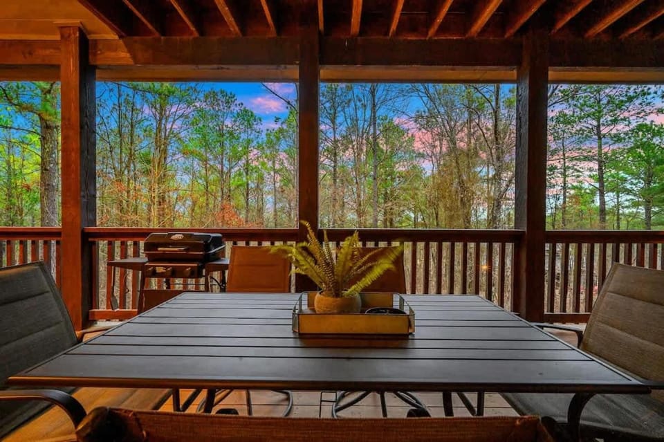Merlot Mountain By The Cohost Company House in Oklahoma
