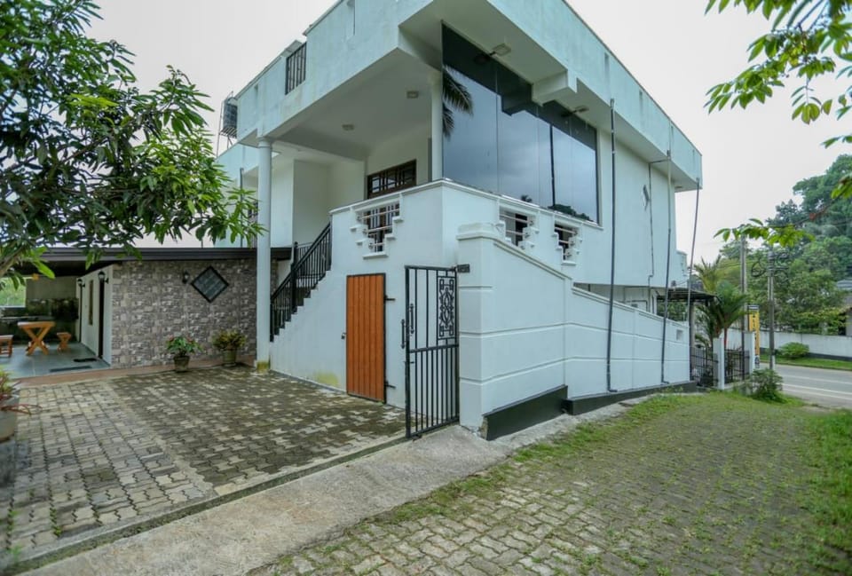 Villa Sanhinda Villa in Hikkaduwa