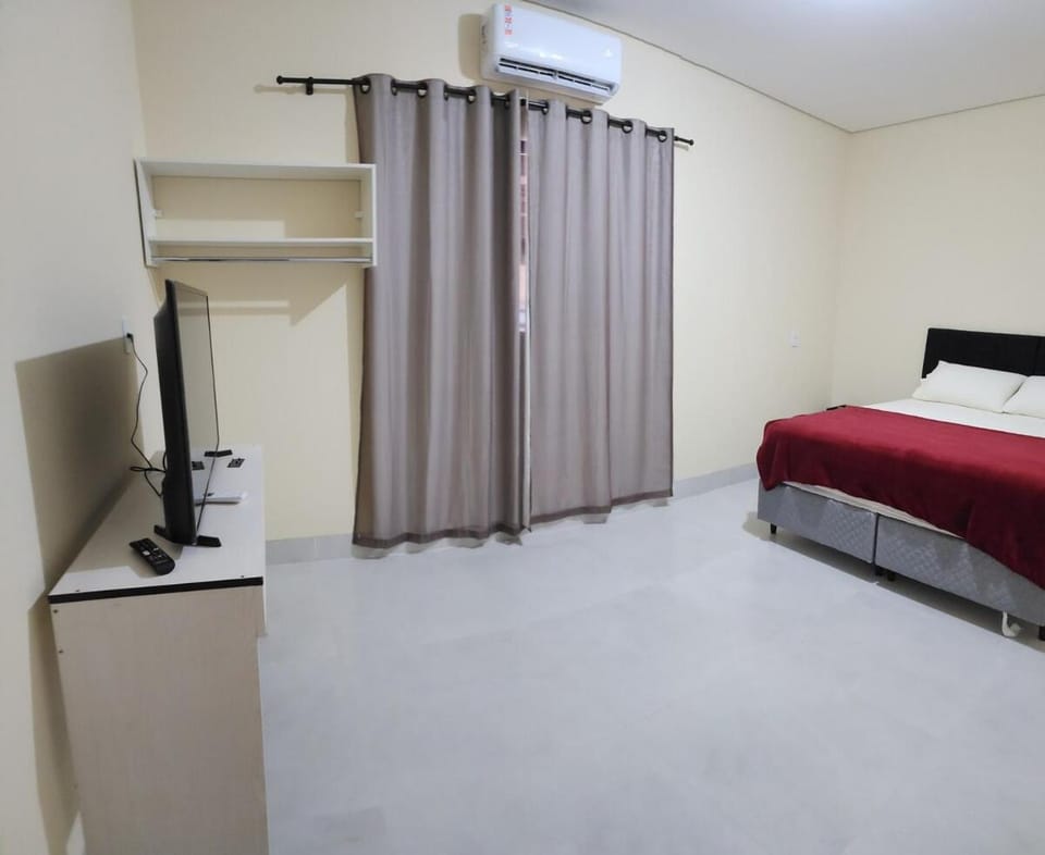 Bed, Photo of the whole room, Bedroom, air conditioner