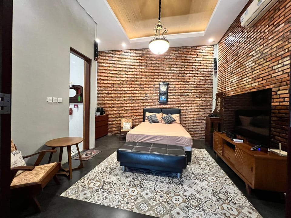 Pendopo Nilam Den Erwin Bed and Breakfast in West Java