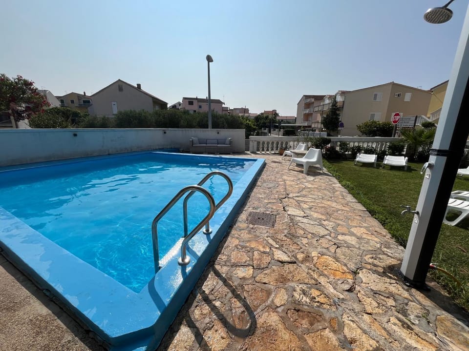 Pool view, Swimming pool