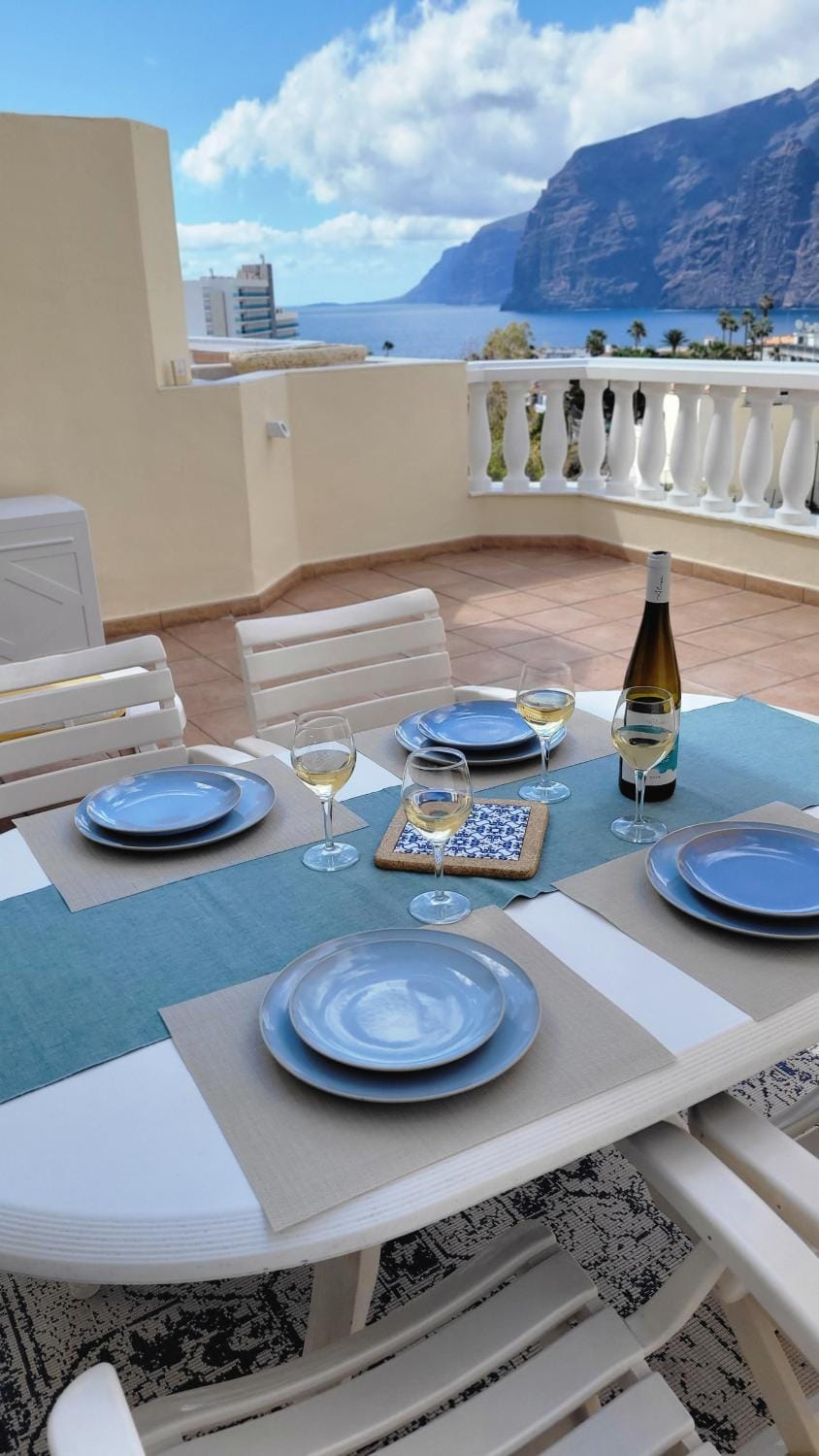 Jazmin Terrace with Sea View Apartment in Acantilados de Los Gigantes