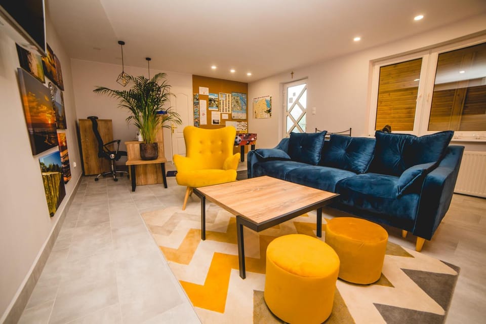 Lobby or reception, Seating area