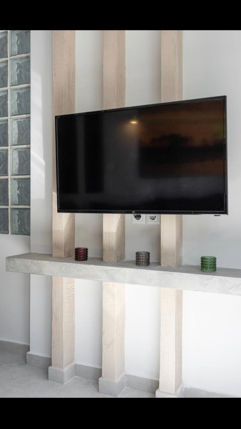 Center at Al Svolou str -50 sqm - 3 p - 2 balconies -2 Tvs - Optical fiber - Washine machine - Fully equipped kitchen - 8th floor Apartment in Thessaloniki