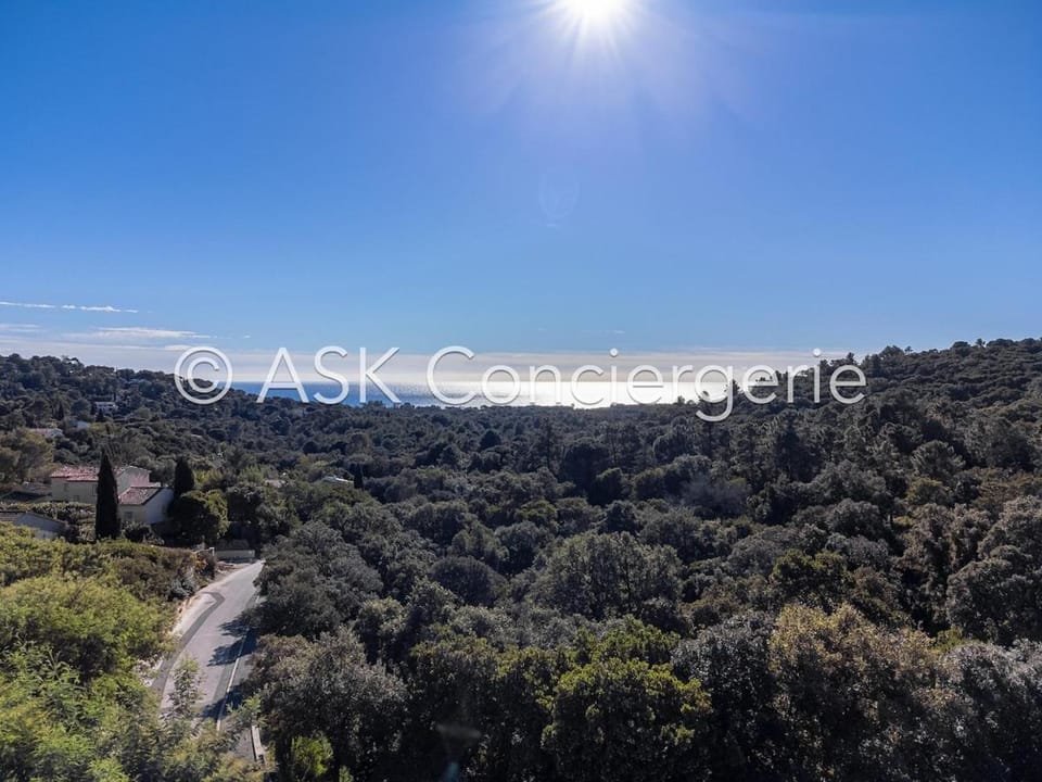 Villa G with sea view, pool Villa in Cavalaire-sur-Mer