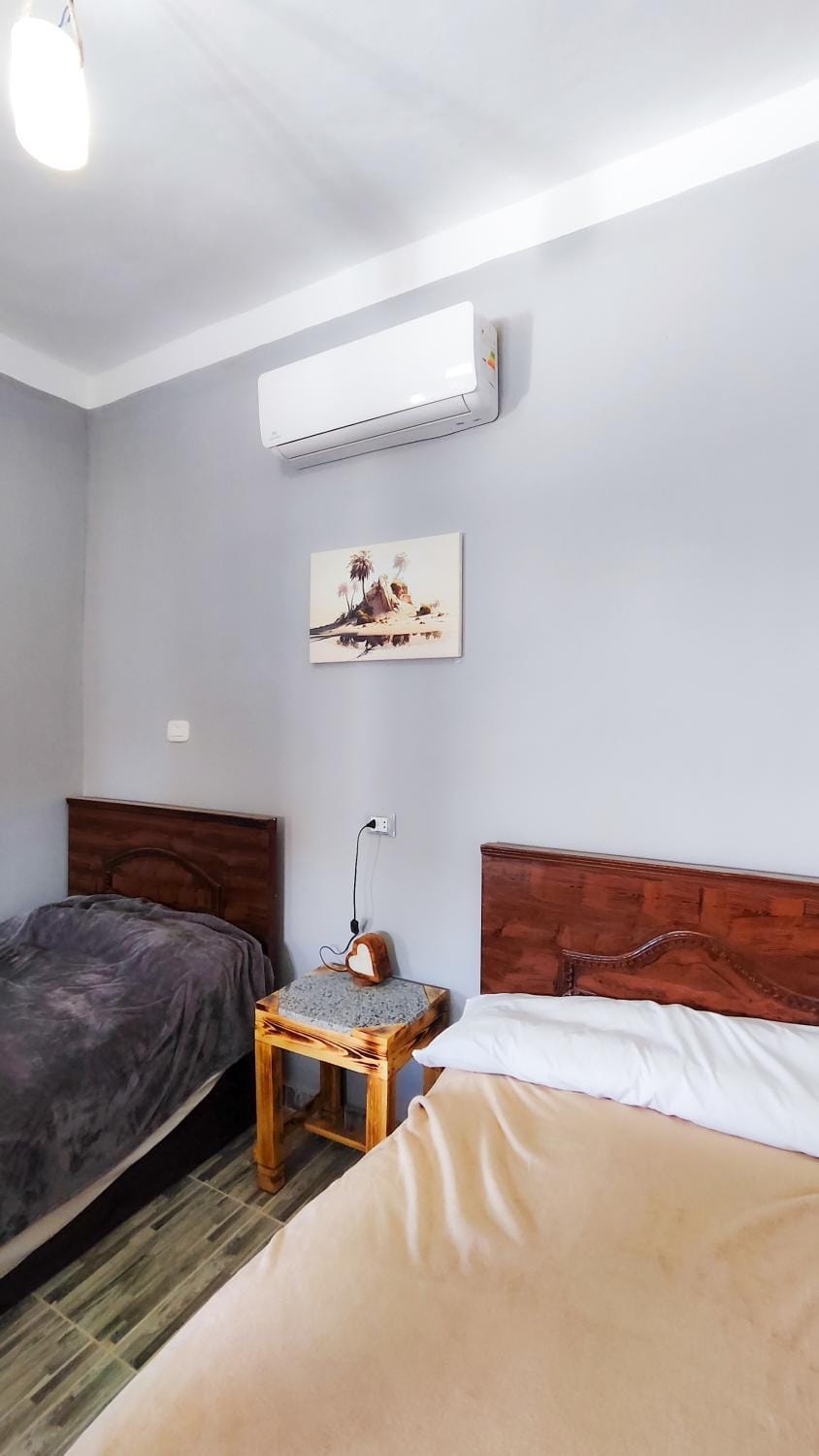 Living room, Photo of the whole room, Bedroom, air conditioner