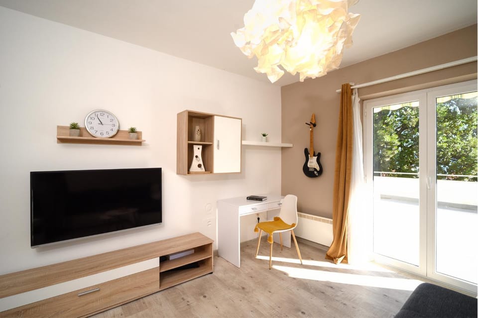 TV and multimedia, Living room
