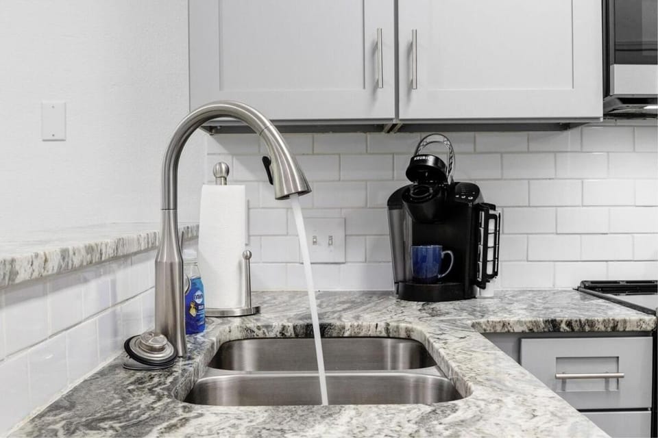 Coffee/tea facilities, Kitchen or kitchenette