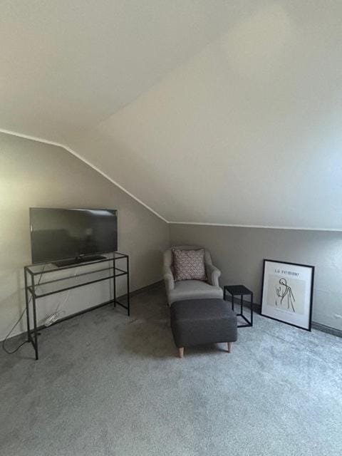 Communal lounge/ TV room, TV and multimedia, Living room, Evening entertainment