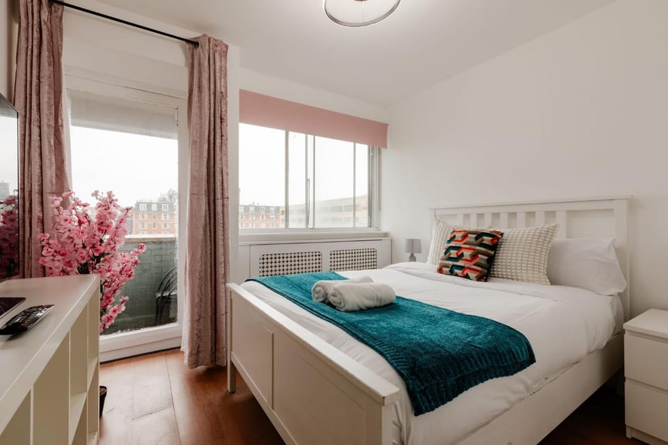 Luxurious London Apartment with City Views Apartment in City of Westminster