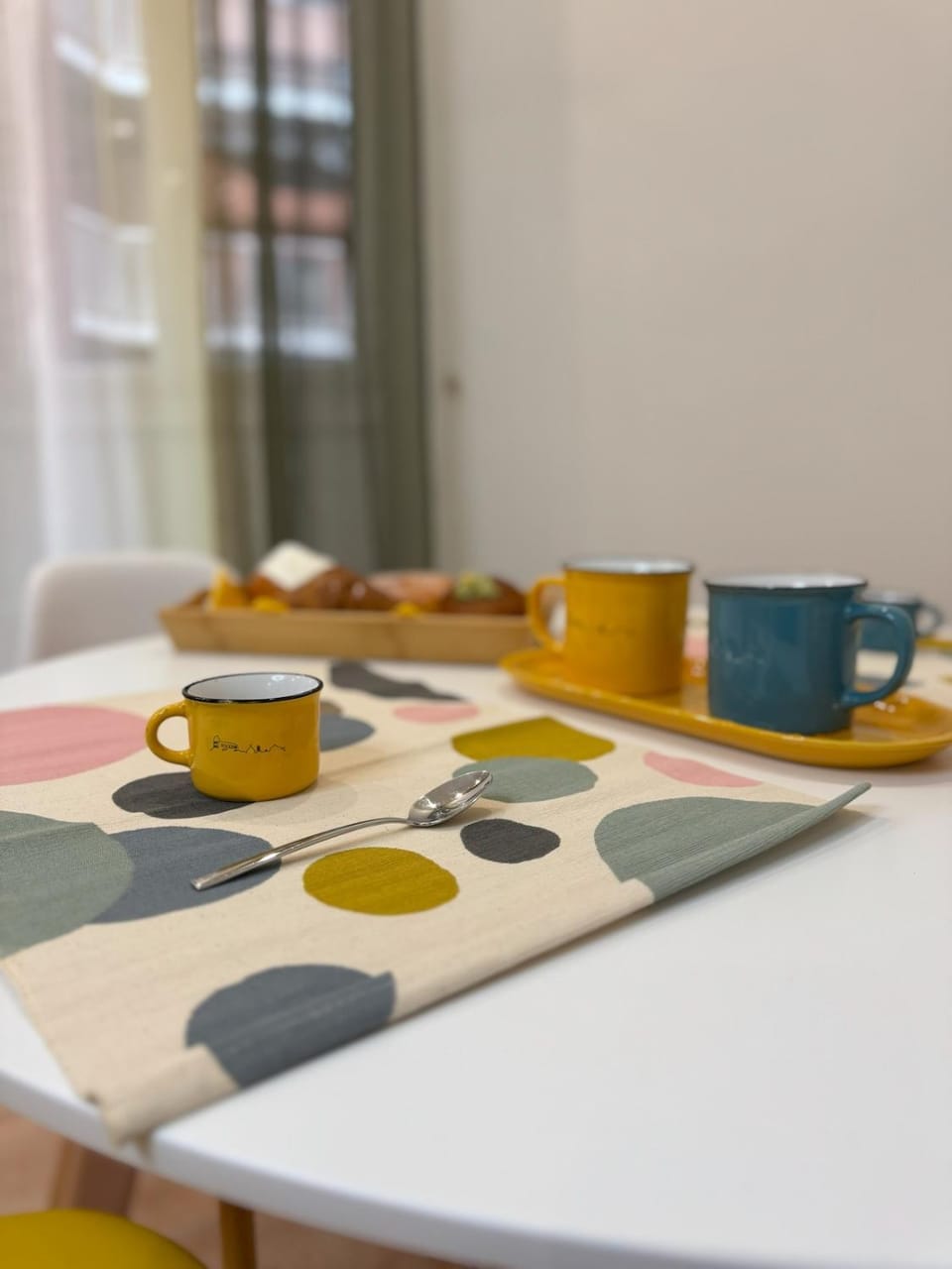 Coffee/tea facilities, Dining area