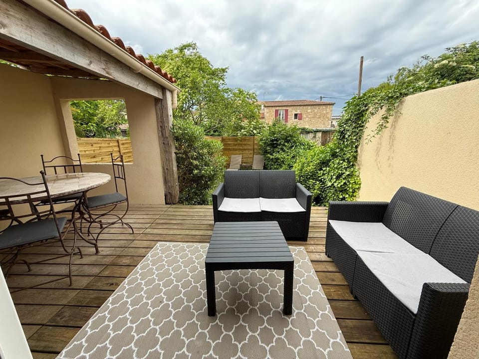 Patio, Balcony/Terrace
