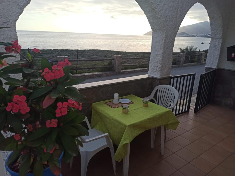 La casa de Avelino House in Costa Tropical
